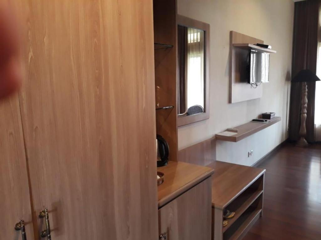 Hotel La Oma Lembang Zewnętrze zdjęcie
