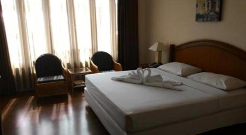 Hotel La Oma Lembang Zewnętrze zdjęcie