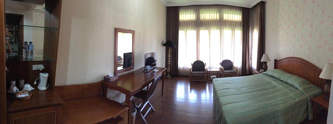 Hotel La Oma Lembang Zewnętrze zdjęcie