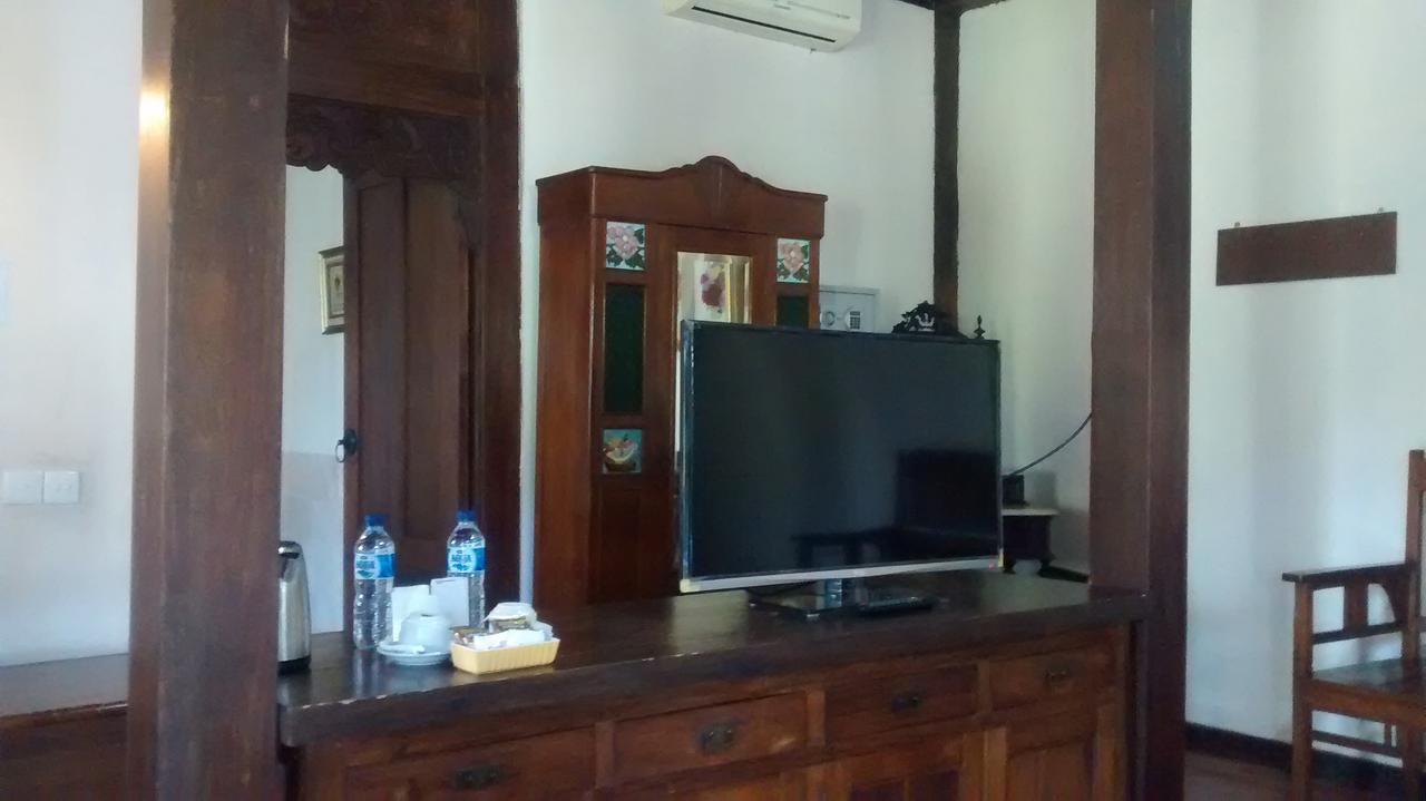 Hotel La Oma Lembang Zewnętrze zdjęcie