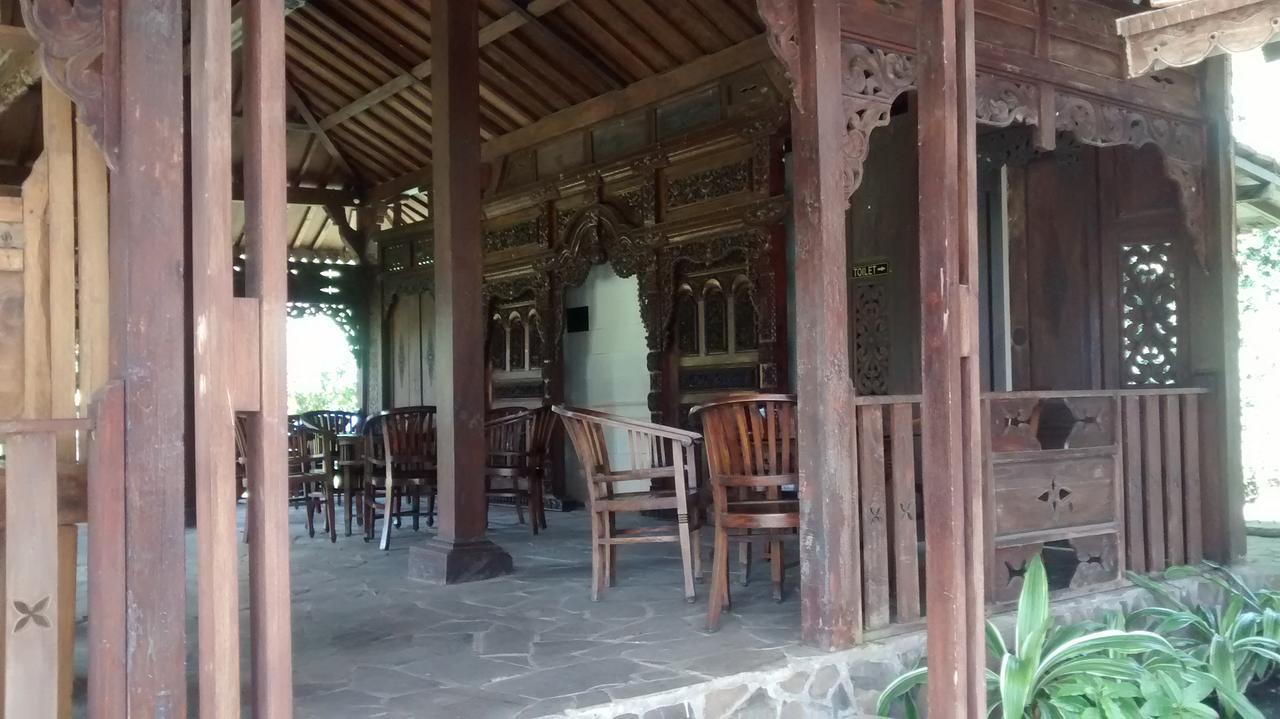 Hotel La Oma Lembang Zewnętrze zdjęcie
